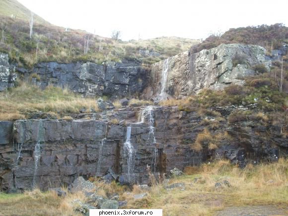 brecon beacons national park aflat partea sudica tarii galilor, intr-o arie montana veche, formata