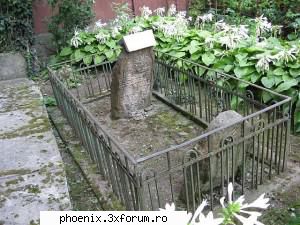 Cimitire - Cele mai vechi pietre funerare evreiesti din - Arta si cultura