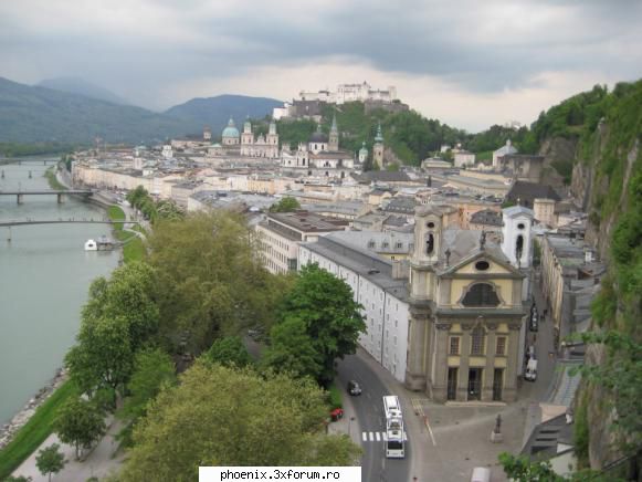 mozart nu a iubit a preferat viena si capitala boemiei, praga. 
totusi, e un oras minunat: mozart